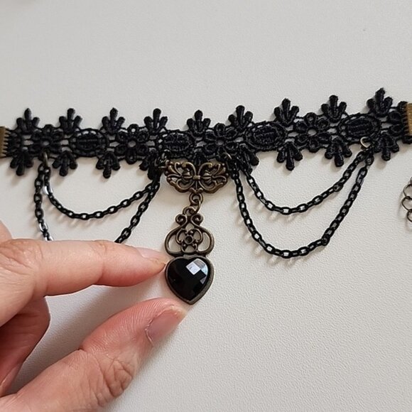 Gothic Victorian Style Black Crochet Lace Heart Drop Dangle Chain Bracelet - Picture 6 of 6